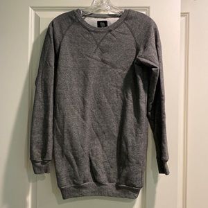 Aritzia Talula XS grey crew neck long